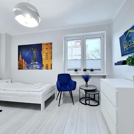 Classy - - Old Town *